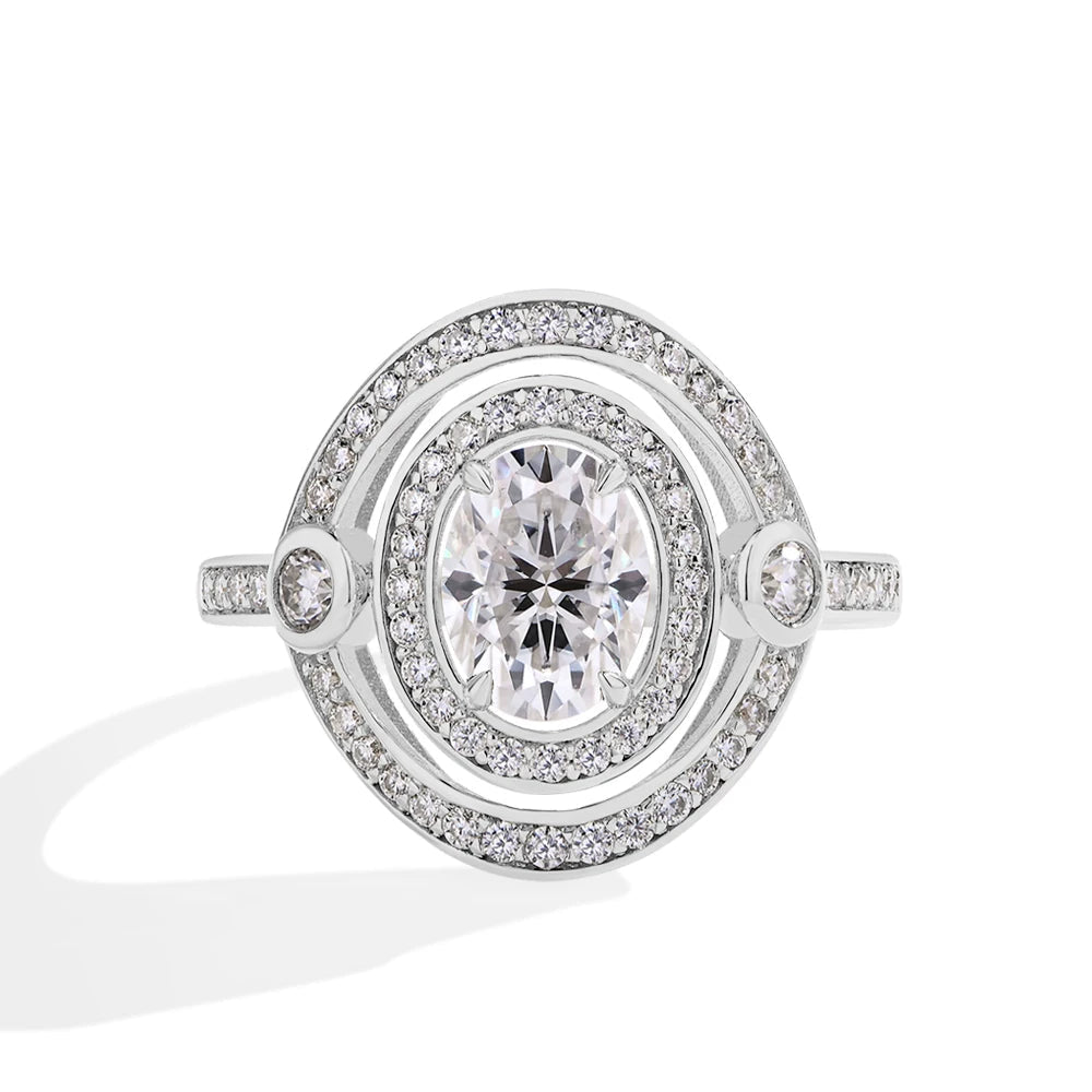 Quintessential Oval-Cut Moissanite Ring | IL0000