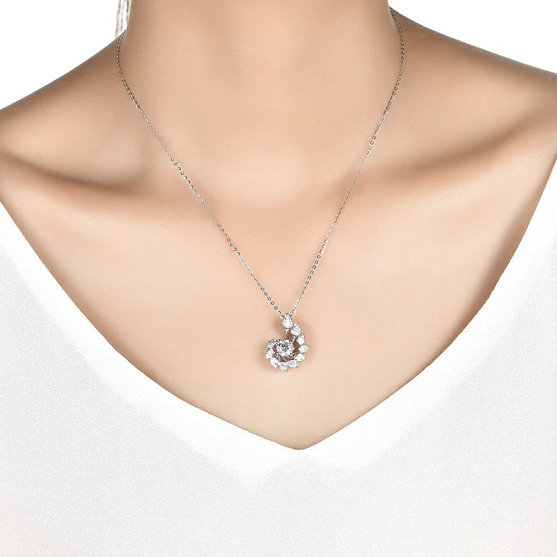 Vintage Geometric Moissanite Pendant Necklace | IL0000