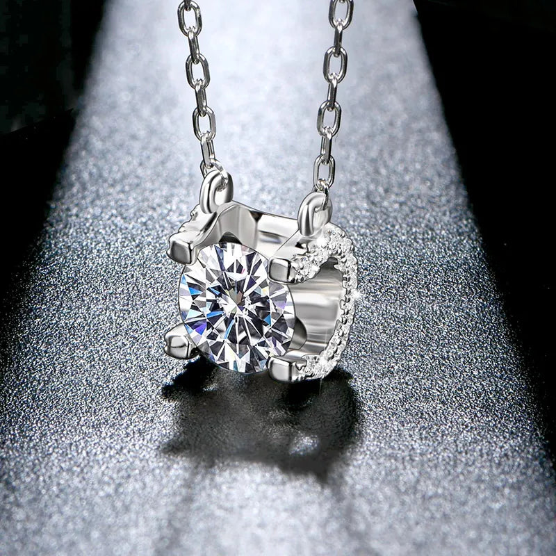 Exquisite Solitaire Pendant | IL0000