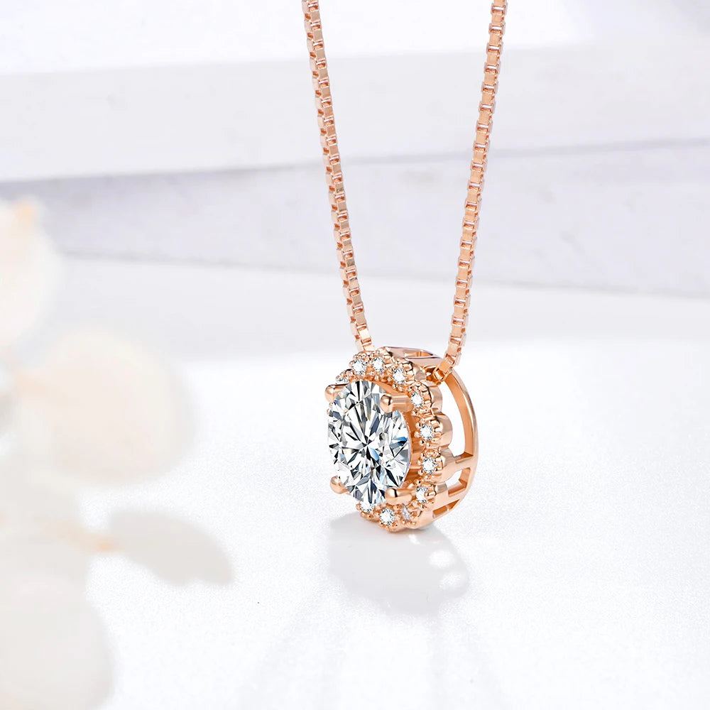 Exquisite Round Solitaire Moissanite Pendant | IL0000