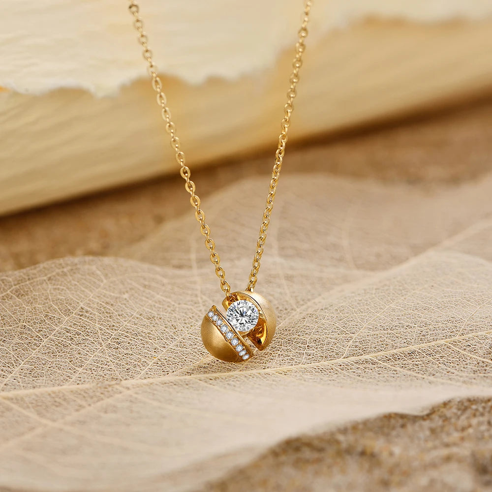 Round Cut 4.0mm Moissanite Gold Pendant | IL0000