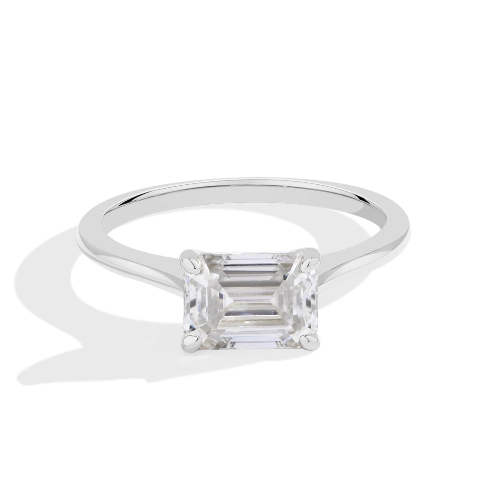 Emerald Cut 2.0Ct Moissanite Engagement Ring | IL0000