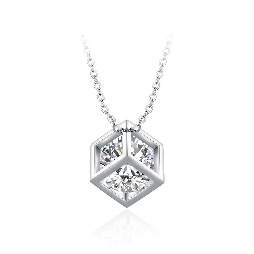 The Cube - Round Cut Moissanite Necklace | IL0000