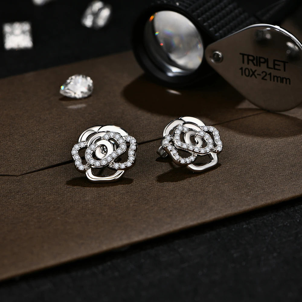 Rose of Love - Round Moissanite Stud Earrings | IL0000