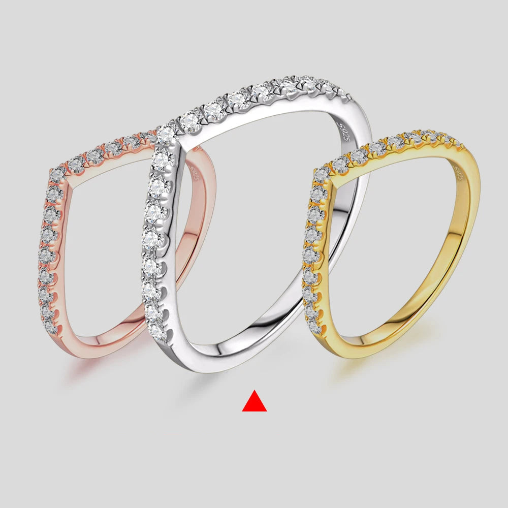 Clean Stackable Moissanite Band Ring | IL0000