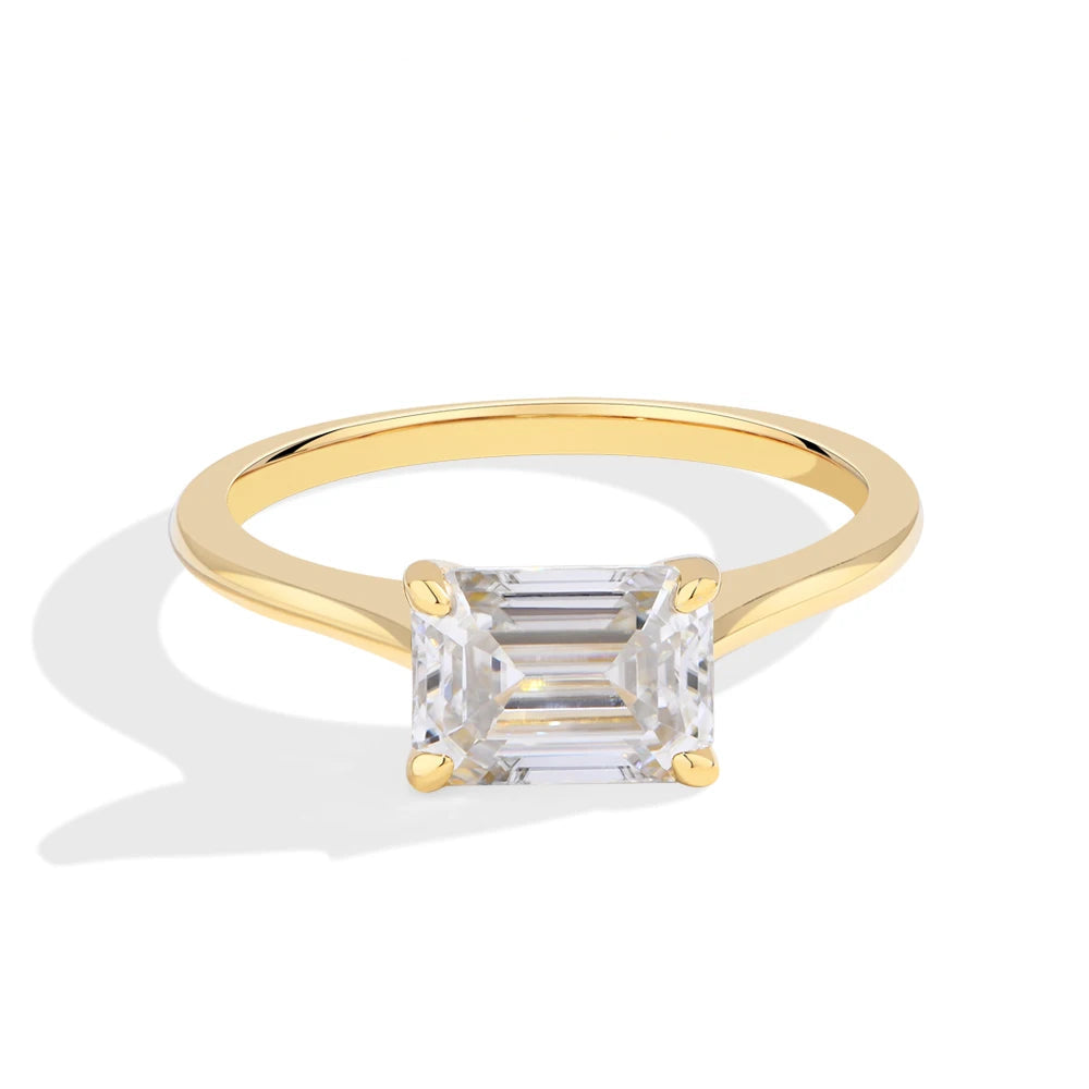 Emerald Cut 2.0Ct Moissanite Engagement Ring | IL0000