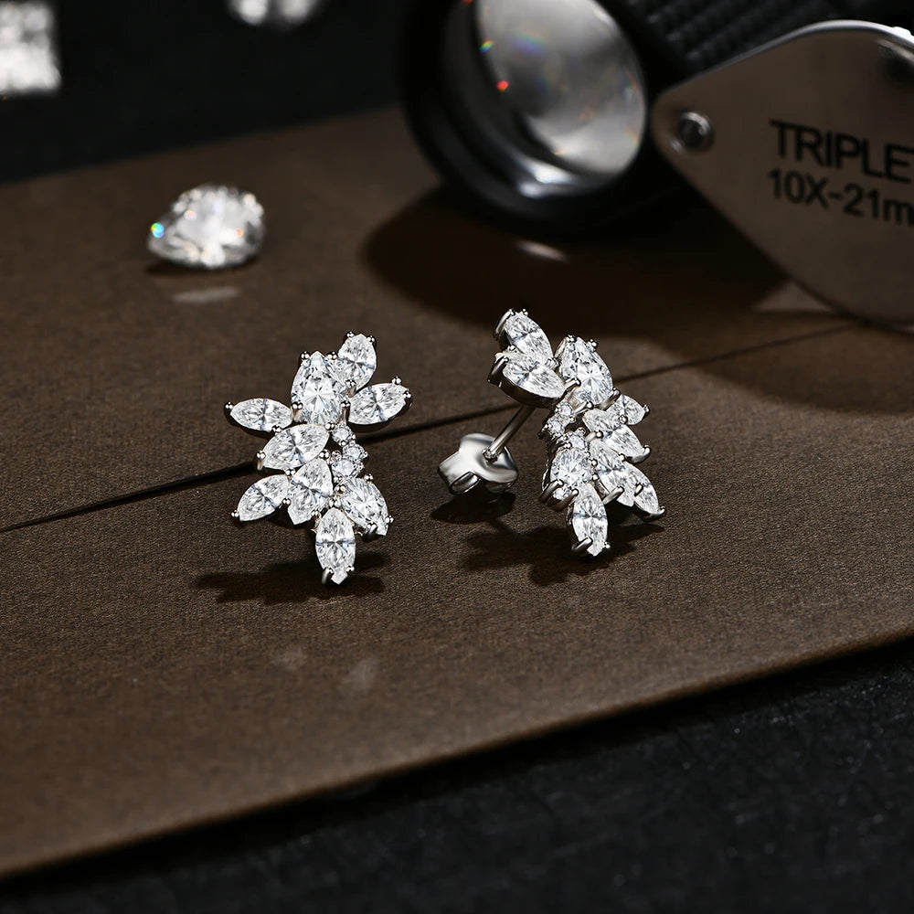 Asymmetric Moissanite Stud Earrings | IL0000