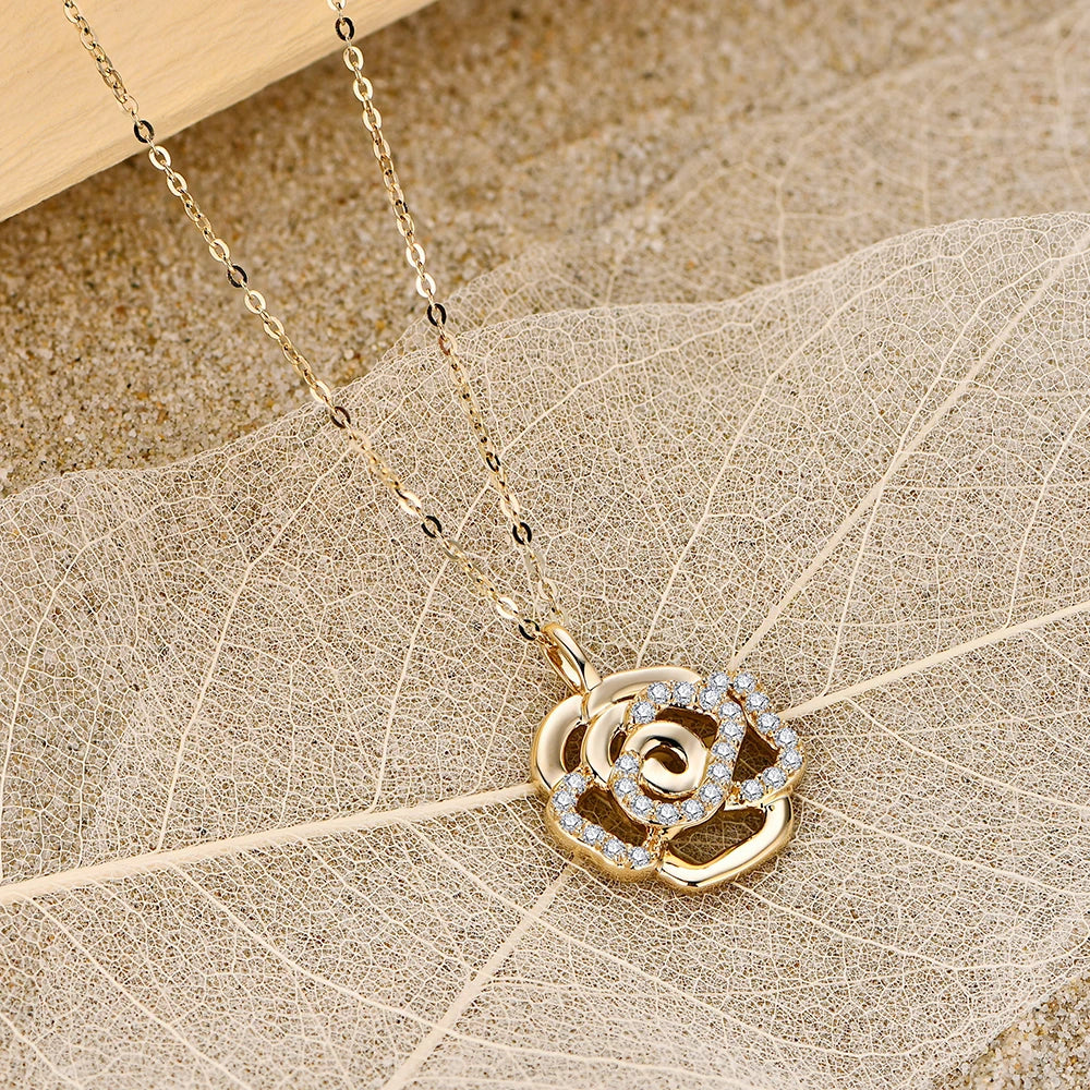 Minimal Rose Moissanite Pendant Necklace | IL0000